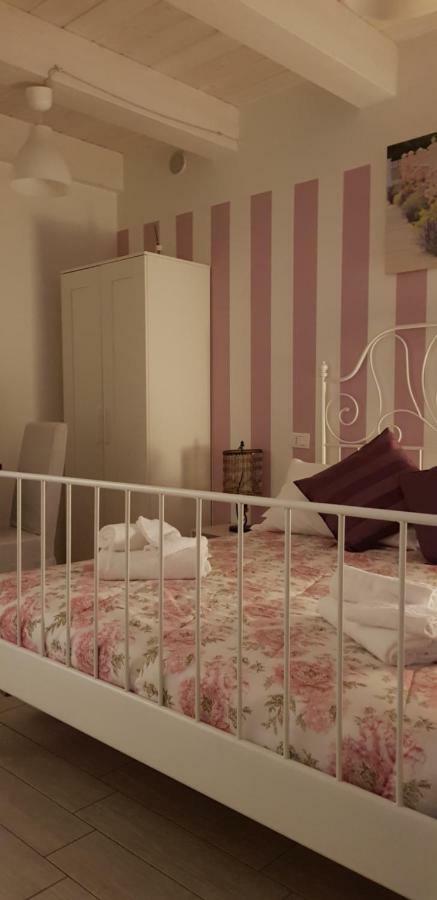 Bed and Breakfast Dolci Notti Di Maga Cacao Civitanova Marche Exterior foto